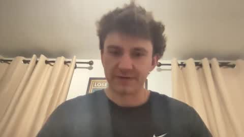 Snapshot of povkingx chatting on 10/24/25, 02:52 POVKingX online show from 10/24/25, 02:52