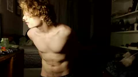 Snapshot of powertopbottom chatting on 10/27/25, 07:56 PowerSwitch online show from 10/27/25, 07:56