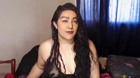 Snapshot of ppepittaaredd chatting on 10/15/25, 04:07 maryana online show from 10/15/25, 04:07