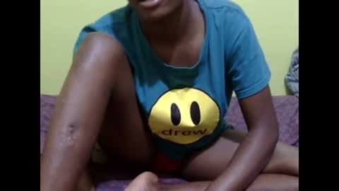 Snapshot of precious_nesh chatting on 02/17/25, 12:16 precious_nesh online show from 02/17/25, 12:16