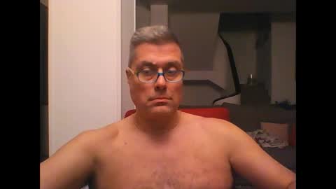 Snapshot of prendimisubito chatting on 12/27/24, 03:53 prendimisubito online show from 12/27/24, 03:53