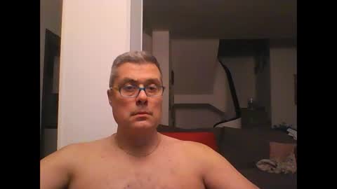 Snapshot of prendimisubito chatting on 02/13/25, 10:00 prendimisubito online show from 02/13/25, 10:00