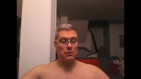 Snapshot of prendimisubito chatting on 02/22/25, 01:33 prendimisubito online show from 02/22/25, 01:33