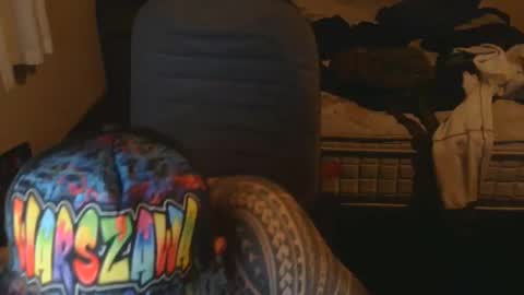 Snapshot of pretoriaan chatting on 10/18/25, 06:48 pretoriaan online show from 10/18/25, 06:48