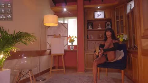 Nayrobi online show from 10/19/25, 04:18