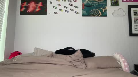 Gia online show from 09/11/25, 05:13