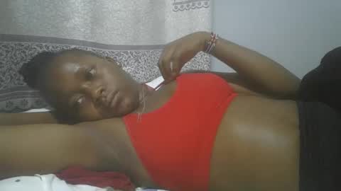 Snapshot of pretty_abella chatting on 01/25/25, 11:02 abella online show from 01/25/25, 11:02