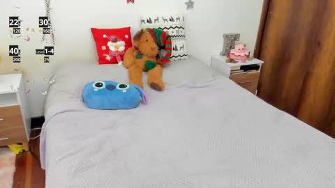 pretty_azulita online show from 12/02/24, 07:49