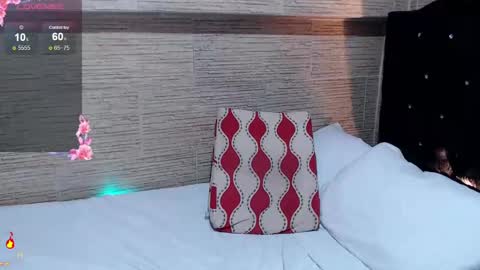 pretty_cristal22 online show from 11/09/25, 01:04