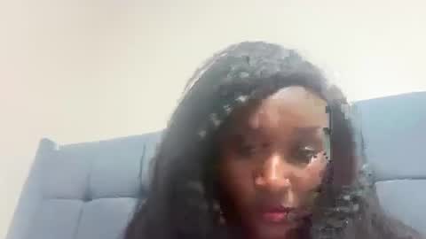Snapshot of pretty_ellsie chatting on 09/22/25, 04:53 independent model online show from 09/22/25, 04:53