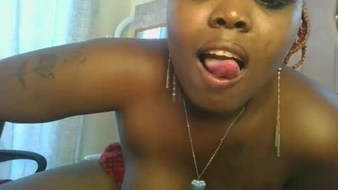 pretty_fel online show from 11/05/25, 08:36