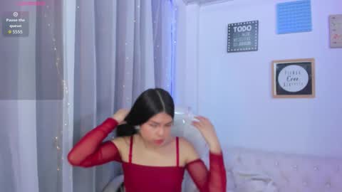 Snapshot of pretty_johnson_ chatting on 10/23/25, 12:04 pretty online show from 10/23/25, 12:04