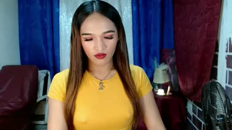 Snapshot of pretty_lady_kitty chatting on 12/04/24, 11:13 pretty_lady_kitty online show from 12/04/24, 11:13