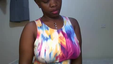 pretty_shila online show from 10/16/25, 02:18