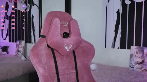 Snapshot of prettybones chatting on 03/08/25, 09:39 Violet online show from 03/08/25, 09:39