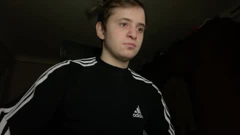 Snapshot of prettyboyhot01 chatting on 12/06/24, 07:32 prettyboyhot01 online show from 12/06/24, 07:32