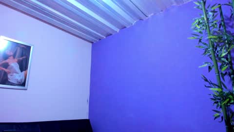 Snapshot of prettybunnies08 chatting on 01/21/25, 11:13 Enzo Denis online show from 01/21/25, 11:13