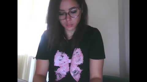 prettyjulliette online show from 10/16/25, 11:55