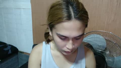 Snapshot of prettykate_04 chatting on 01/08/25, 05:05 Kate online show from 01/08/25, 05:05