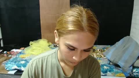 Snapshot of prettykate_04 chatting on 01/28/25, 05:00 Kate online show from 01/28/25, 05:00