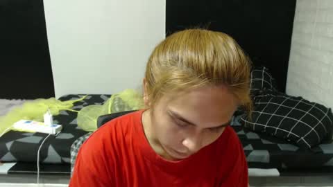 Snapshot of prettykate_04 chatting on 02/10/25, 05:52 Kate online show from 02/10/25, 05:52