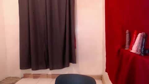 Snapshot of prettylovebarbieintownxx chatting on 09/19/25, 06:19 prettylovebarbieintownxx online show from 09/19/25, 06:19