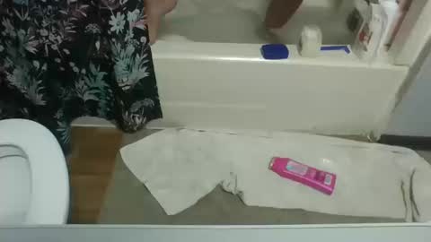 prettyp7729206 online show from 10/15/25, 03:23