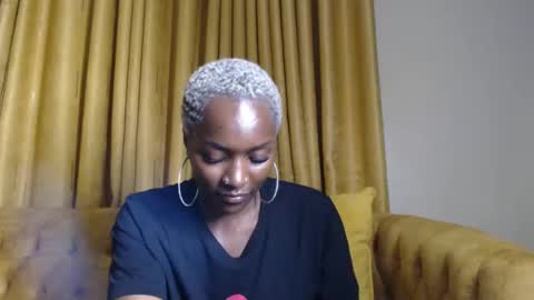 Snapshot of prettyquee chatting on 12/07/24, 08:49 sasha online show from 12/07/24, 08:49