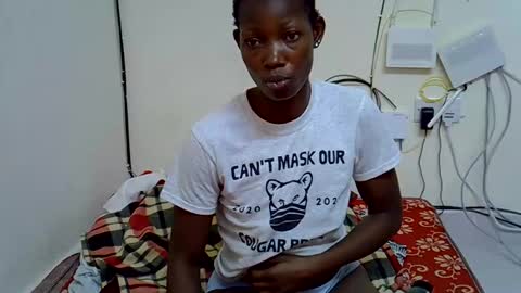 Snapshot of prettyqueen24 chatting on 11/05/25, 12:27 Pretty Queen online show from 11/05/25, 12:27