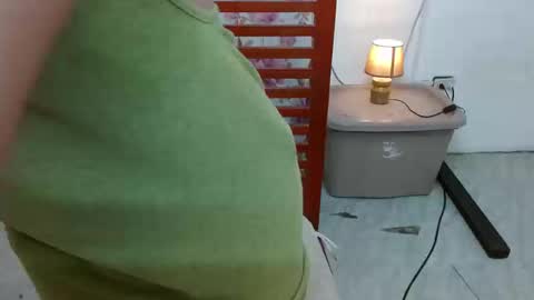 SHIELA MAE online show from 09/23/25, 11:57