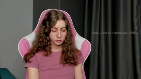Snapshot of prettysomething chatting on 02/21/25, 04:59 Sophie next stream will be at Monday i will wait you guys online show from 02/21/25, 04:59