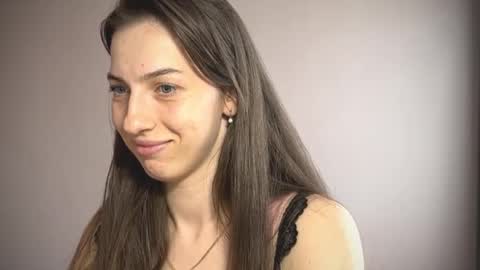 Snapshot of prettyyy_angel chatting on 10/02/25, 01:51 prettyyy_angel online show from 10/02/25, 01:51
