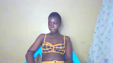 Snapshot of prettyzuzu chatting on 09/11/25, 05:40 prettyzuzu online show from 09/11/25, 05:40