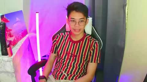 Snapshot of prince_harrison chatting on 11/07/25, 01:55 prince_harrison online show from 11/07/25, 01:55