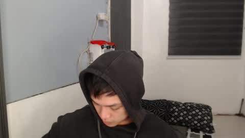 Snapshot of princeadrianx chatting on 10/02/25, 06:37 Prince Adrian online show from 10/02/25, 06:37