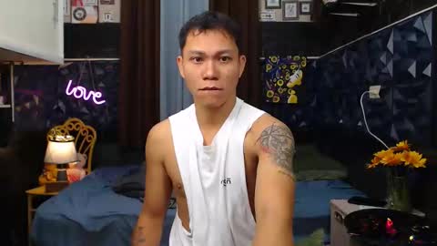 Snapshot of princenavheen chatting on 11/08/25, 06:13 Prince online show from 11/08/25, 06:13