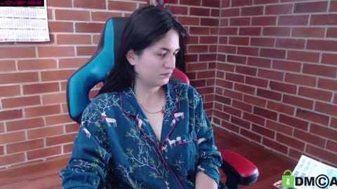 Leia online show from 09/23/25, 01:25