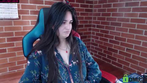 Leia online show from 09/26/25, 01:26