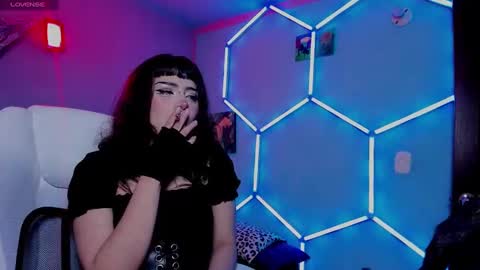 Beth   online show from 10/23/25, 03:17