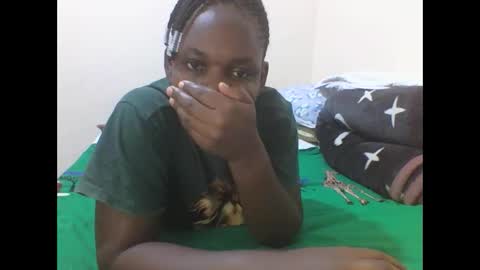 Snapshot of princess_cutie chatting on 10/16/25, 06:36 princess online show from 10/16/25, 06:36