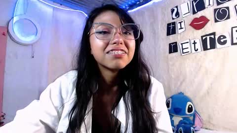  Elia  online show from 10/24/25, 12:08