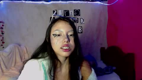  Elia  online show from 10/31/25, 02:12