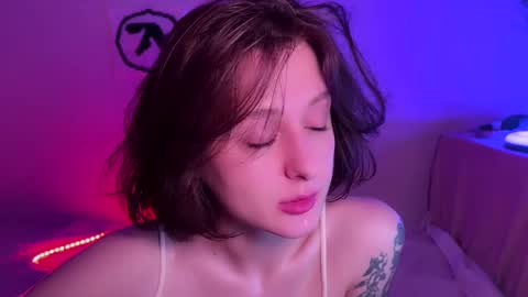 Snapshot of princess_euphoria chatting on 03/11/25, 01:45 Kristina online show from 03/11/25, 01:45