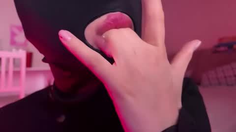 Kristina online show from 10/12/25, 05:45