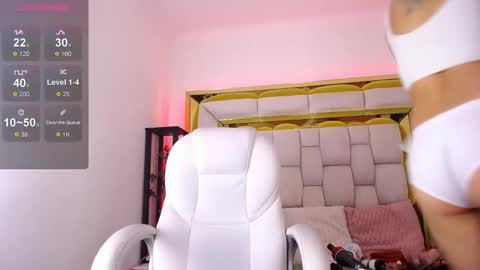 Snapshot of princess_helena_ chatting on 02/05/25, 03:13 princess helena  online show from 02/05/25, 03:13