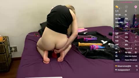 Kiki online show from 09/16/25, 07:59