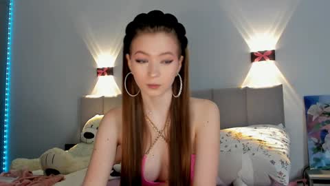 Snapshot of princess_nier chatting on 01/04/25, 11:48 Princess Diana online show from 01/04/25, 11:48