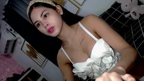 Estela online show from 01/02/25, 03:05