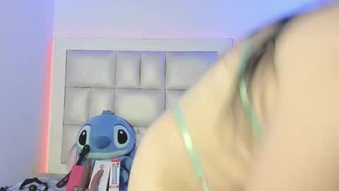 princess_tokyo_ online show from 11/19/25, 04:45