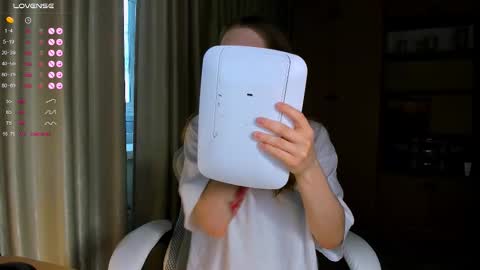 princessaalicc online show from 11/19/25, 11:32